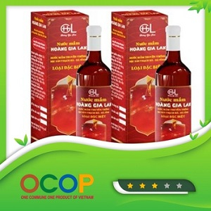 2 chai nước mắm đặc biệt - Hoàng Gia Lan